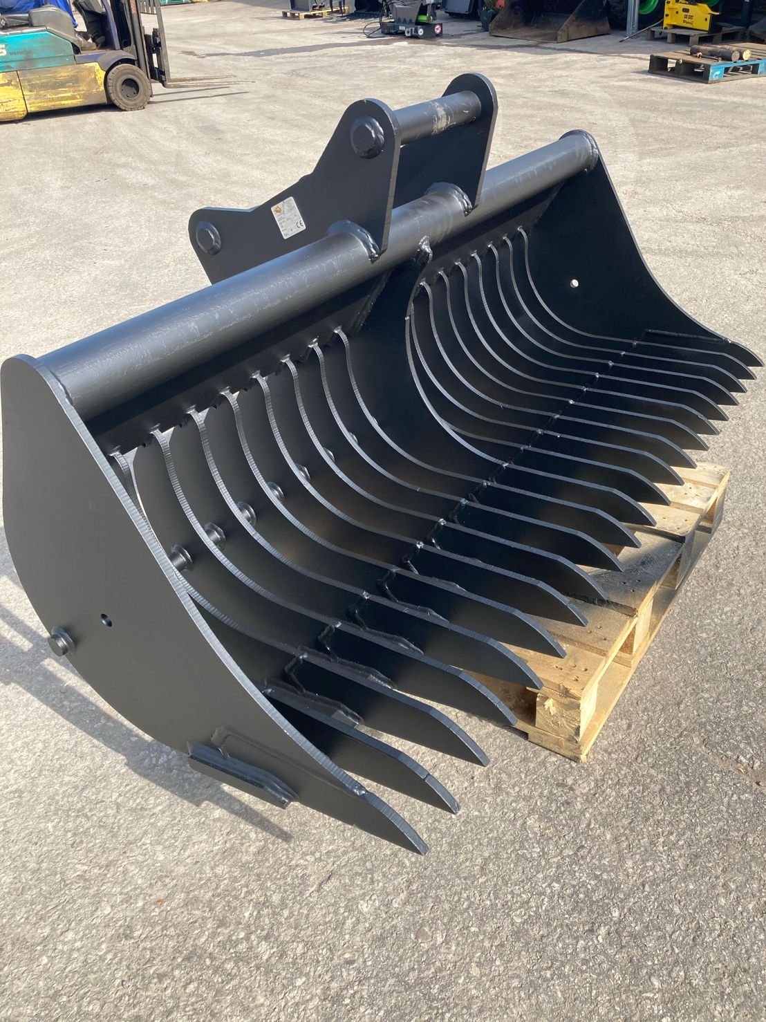 13 ton excavator Stone rake bucket SR13-72